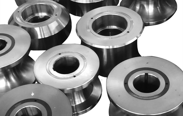 焊管轧辊选材对于硬度的要求及研究