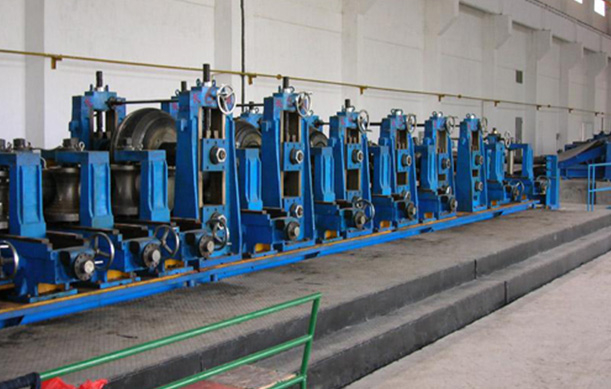 焊管机组的生产可以用的材质非常广泛